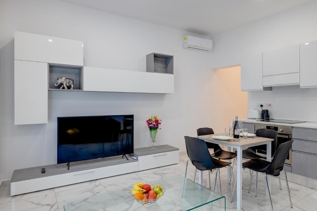 Modern 1Br Apartment, Central Location Sliema Kültér fotó