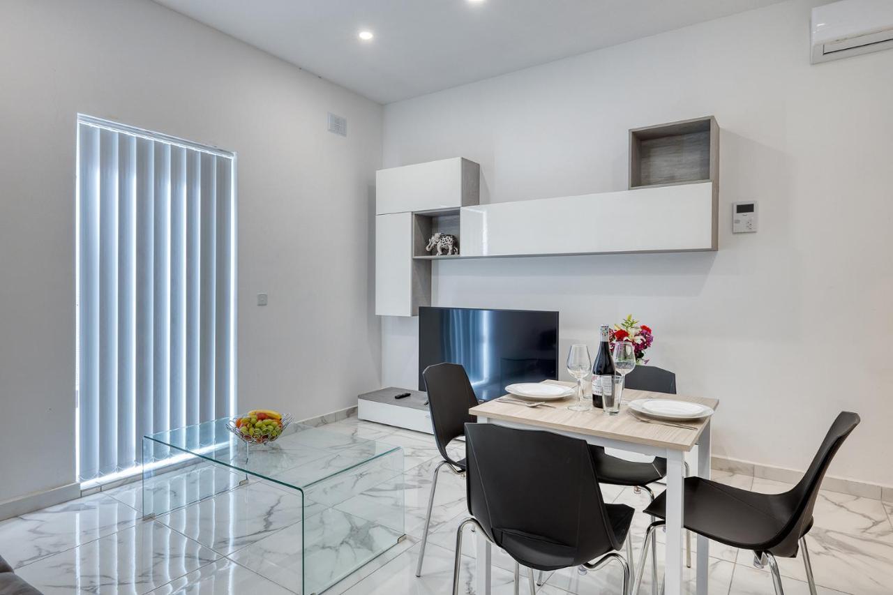 Modern 1Br Apartment, Central Location Sliema Kültér fotó