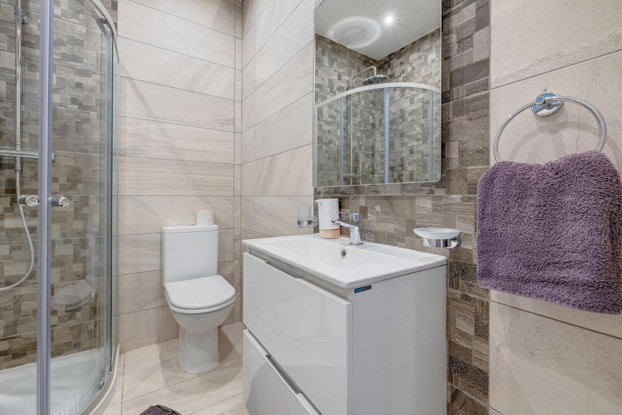 Modern 1Br Apartment, Central Location Sliema Kültér fotó