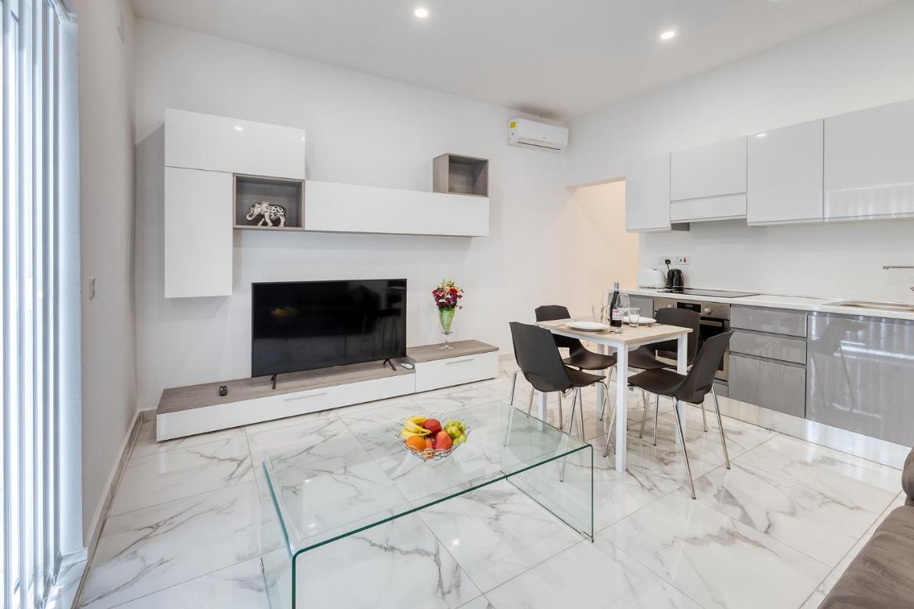Modern 1Br Apartment, Central Location Sliema Kültér fotó